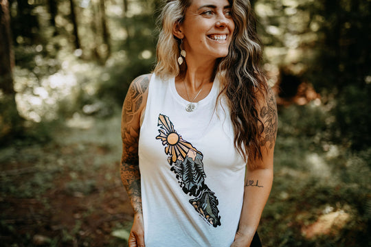 Colourful Nature Van Isle Muscle Tank in White