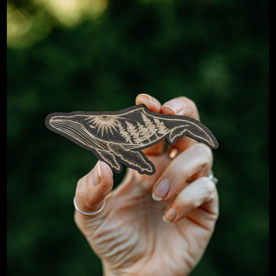 VI Nature Humpback Wooden Magnet