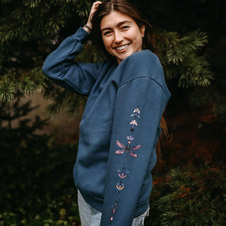 Dragonfly Stack Oversized Sweatshirt in Navy Sea