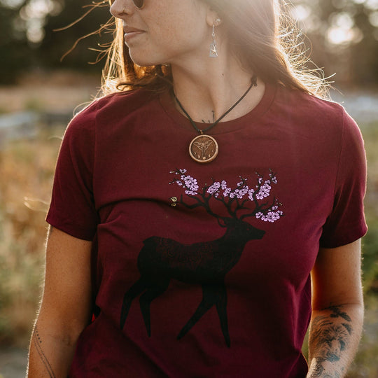 Deer Blossom Relaxed Tee In Maroon