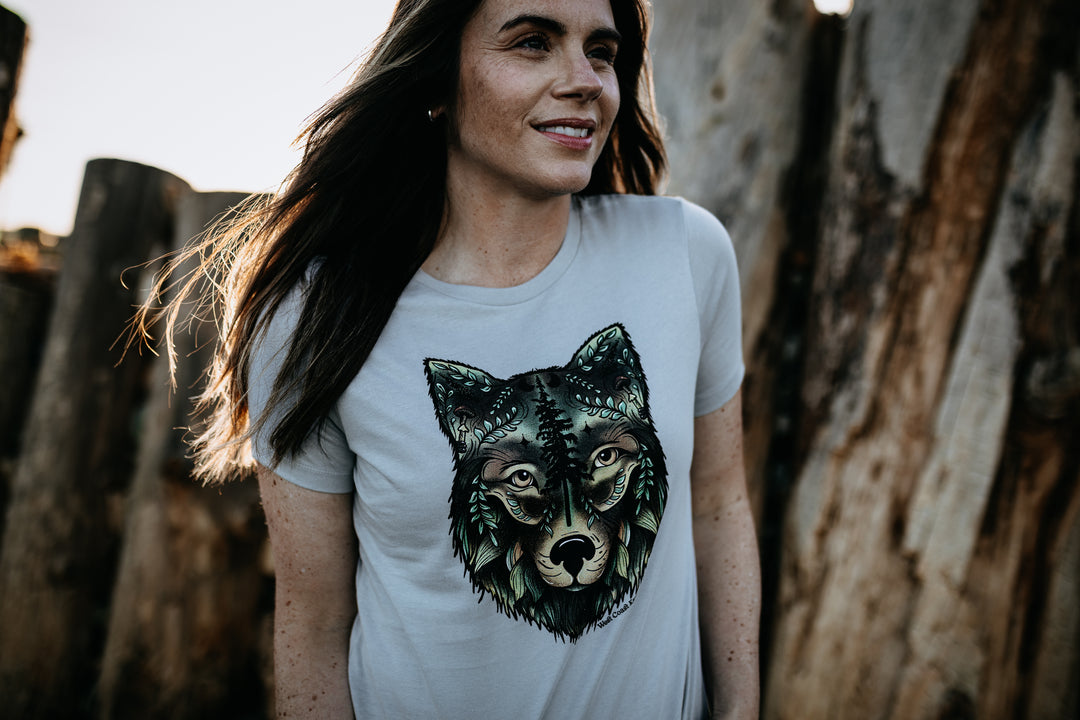 Colourful Nature Wolf Relaxed Fit Tee In Solid Athletic Grey
