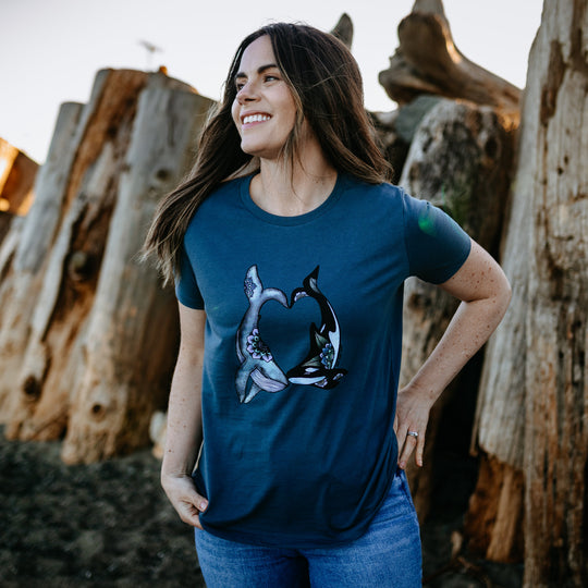 Colourful Whale Heart Relaxed Tee In Vintage Navy