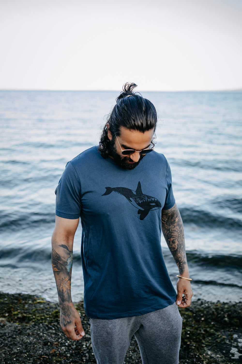 Mountain Orca Tee in Vintage Navy