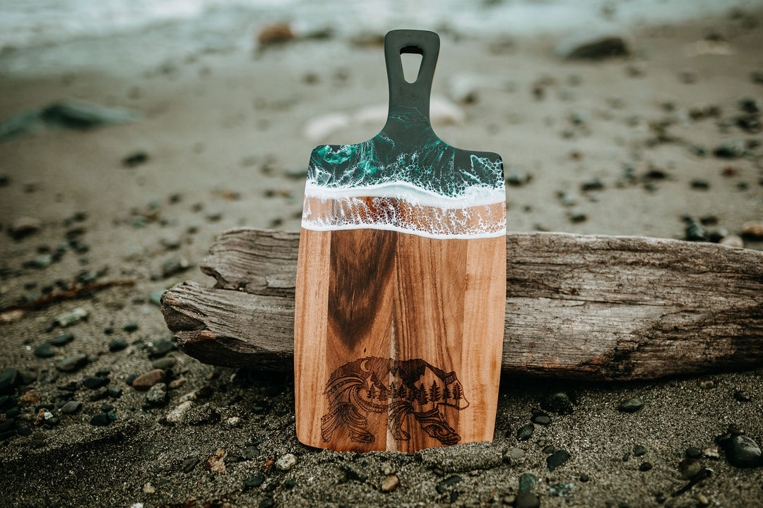 Acacia Wood & Resin Charcuterie Board - Nature Bear