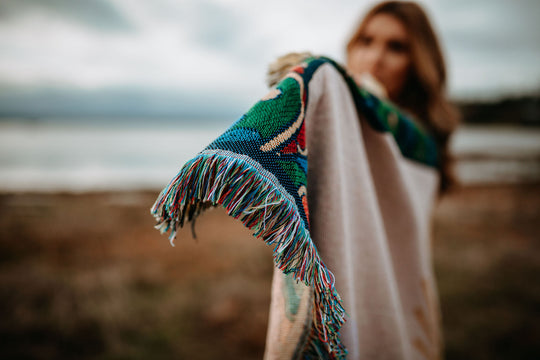 Retro Orca 100% Cotton Woven Blanket