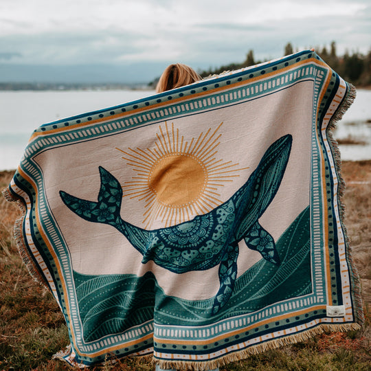 Sunrise Humpback 100% Cotton Woven Blanket