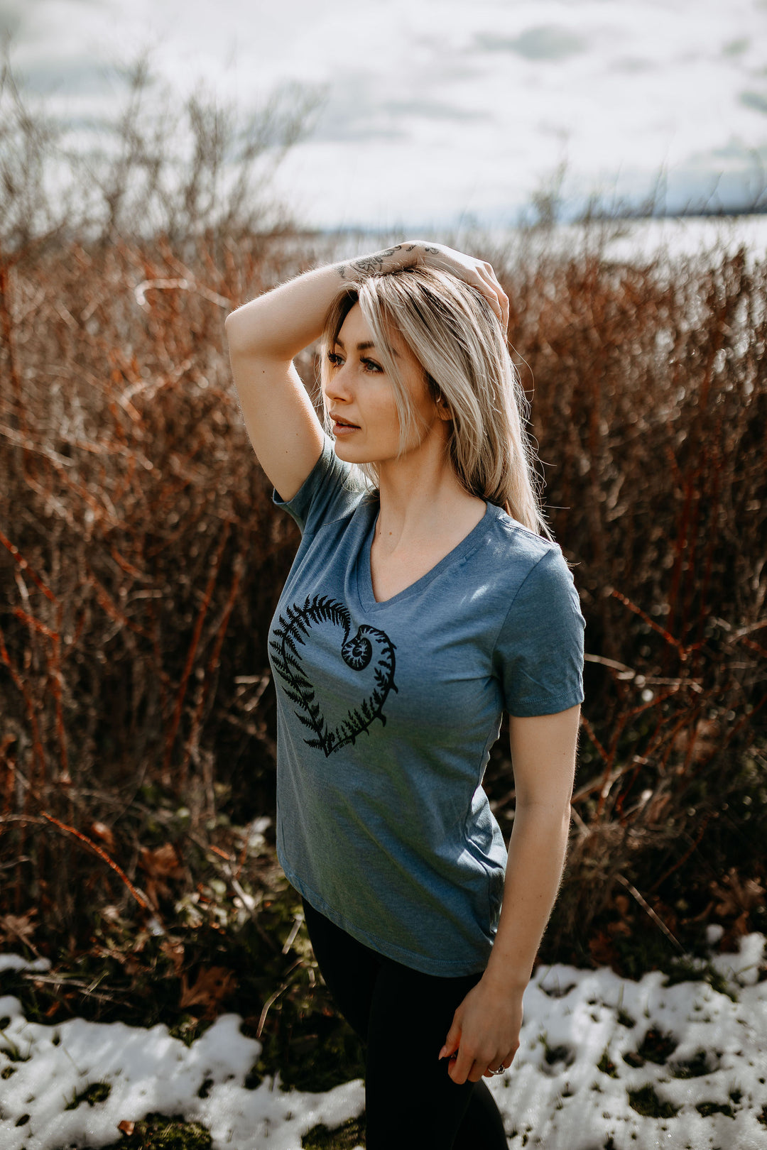 Fern Heart Relaxed V Neck Tee in Heather Slate