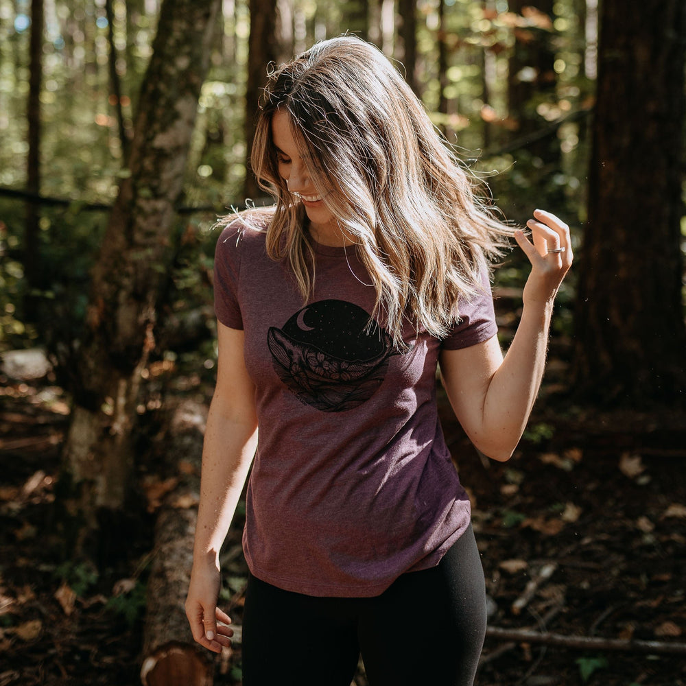 Night Whale Relaxed Fit Tee in Heather Maroon
