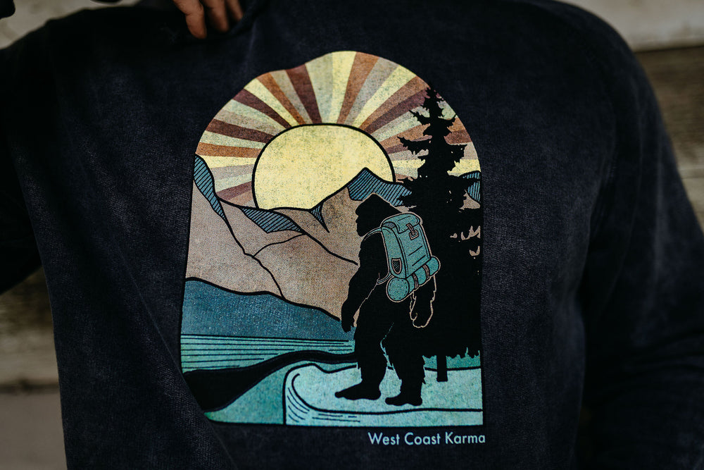 Retro Sasquatch Hike Vintage Raglan Hoodie in Black