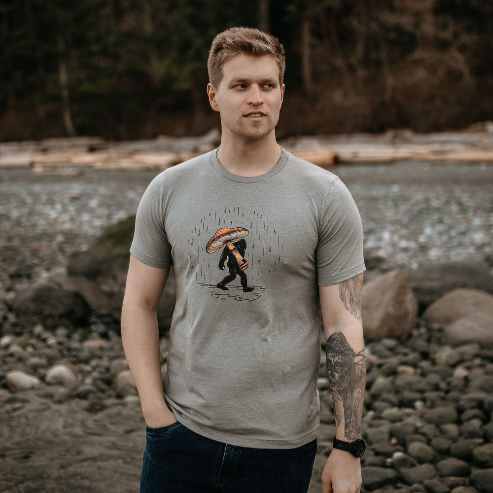 Amanita Umbrella Sasquatch Colourful Tee in Heather Blue Storm