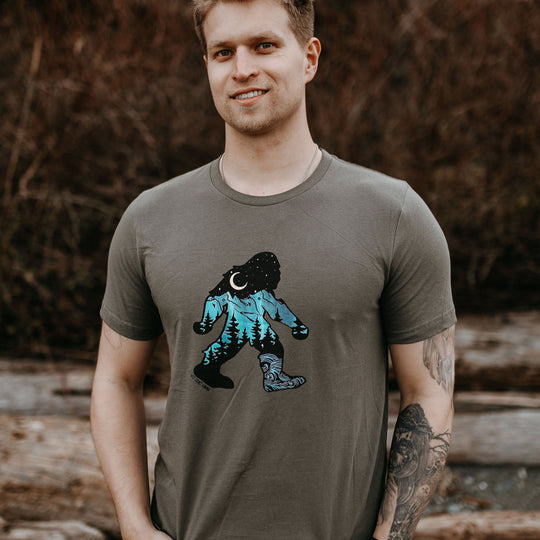 Northern Lights Nature Sasquatch Tee in Dark Army