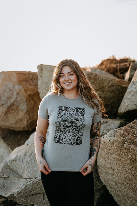 Cottage Mushroom Relaxed Fit Tee in Heather Stone