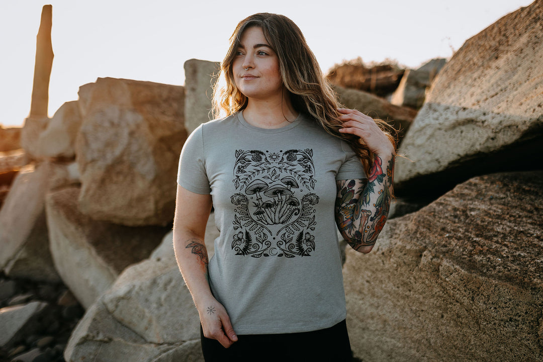 Cottage Mushroom Relaxed Fit Tee in Heather Stone