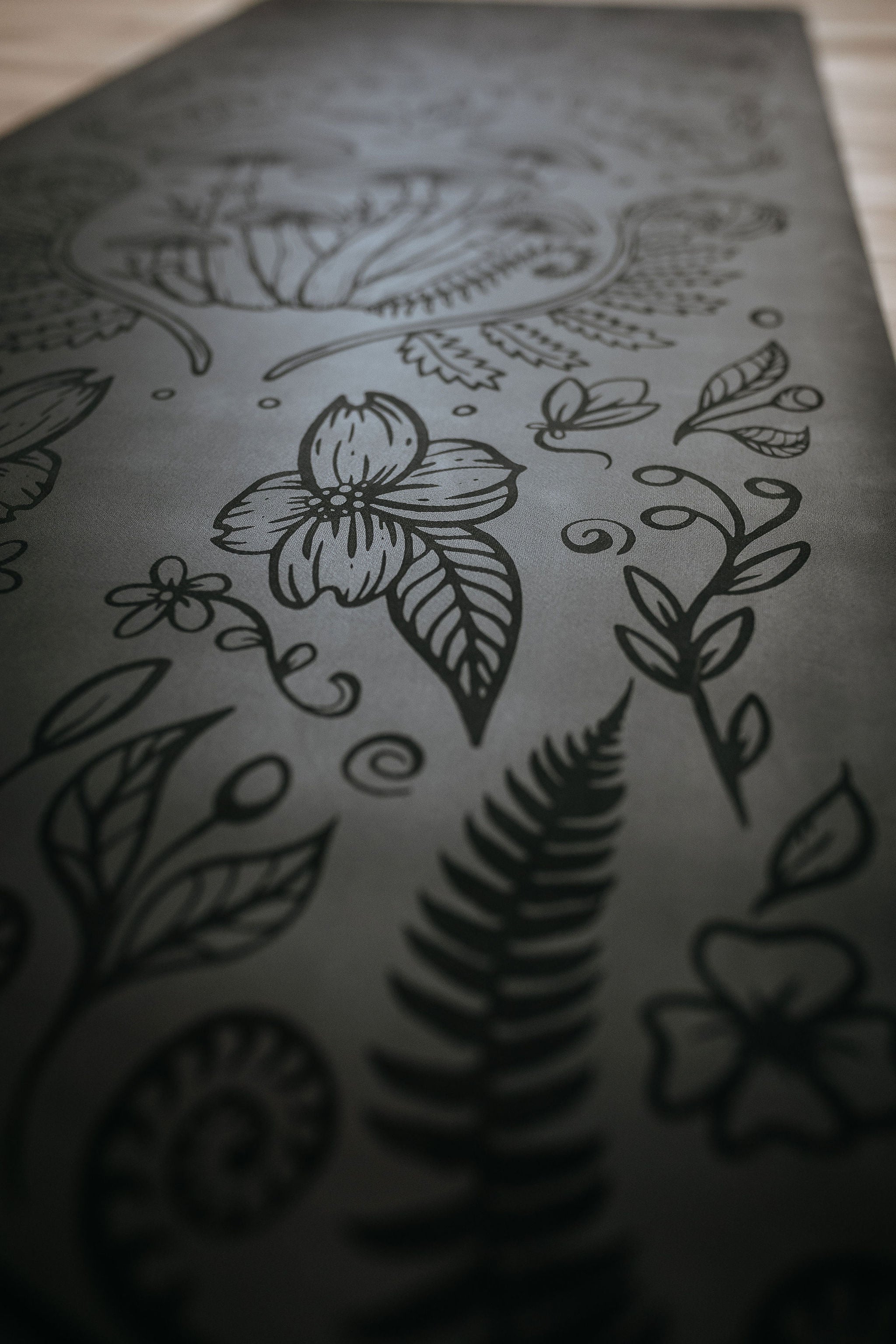 Cottage Mushroom Engraved Black Yoga Mat 5mm – West Coast Karma