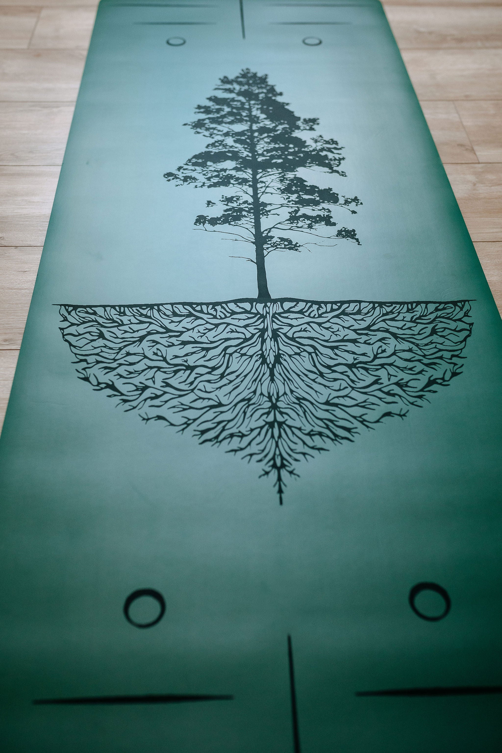 Tree Mycelium Engraved Forest Green Yoga Mat 5mm – West Coast Karma
